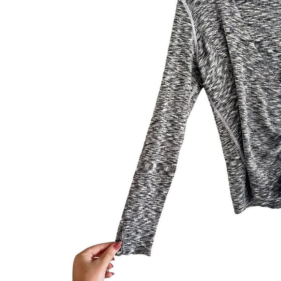 One Girl Who Anthropologie V Neck Long Sleeve Tunic Wrap Knit Top Size S - Picture 6 of 11